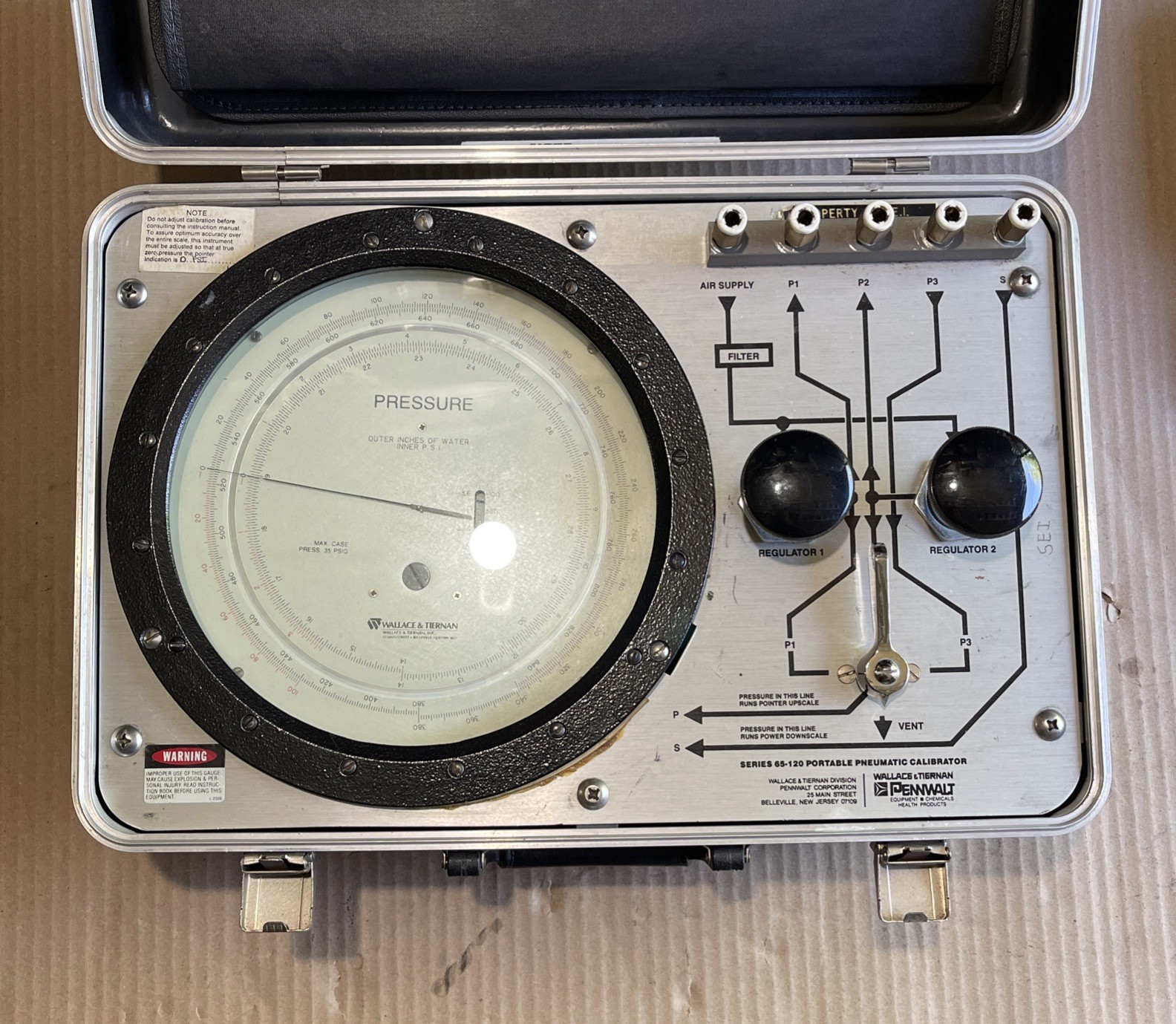 Wallace & Tiernan 65-120 Portable Pneumatic Calibrator Pennwalt Corporation