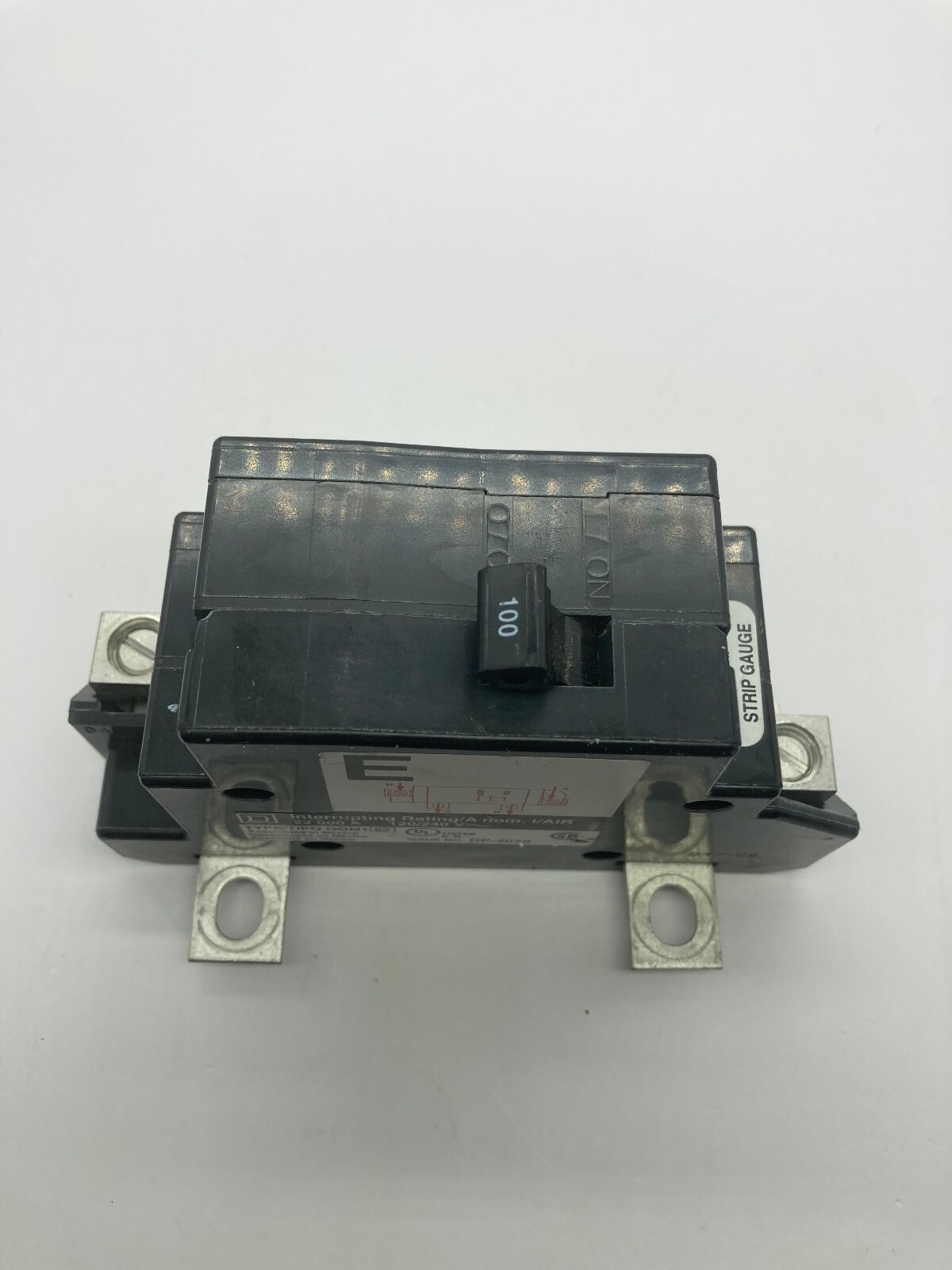 Square D QOM100VH8106 22kA 2 Pole 100 Amp QOM1 Bolt On Main Circuit Breaker NOS