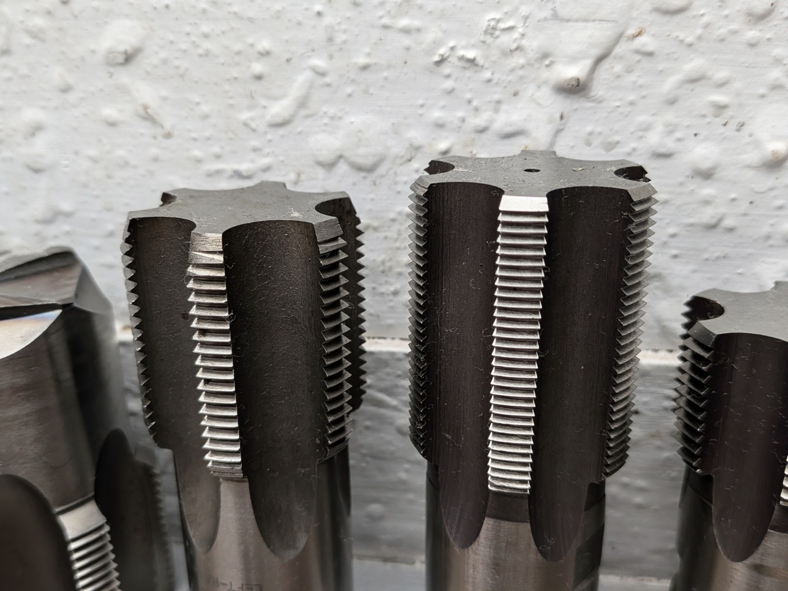 LOT OF USA LRG TAPS, GTD 1-3/8″, GTD 2″ -12, REGAL 1-5/8″, REGAL 1-5/16, 12PC