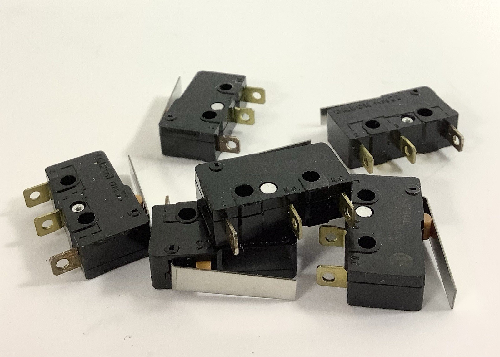 Omron Type SS 5 GL Limit Switch/ 3 Terminal Microswitch, 125VAC 250VAC , 2 each