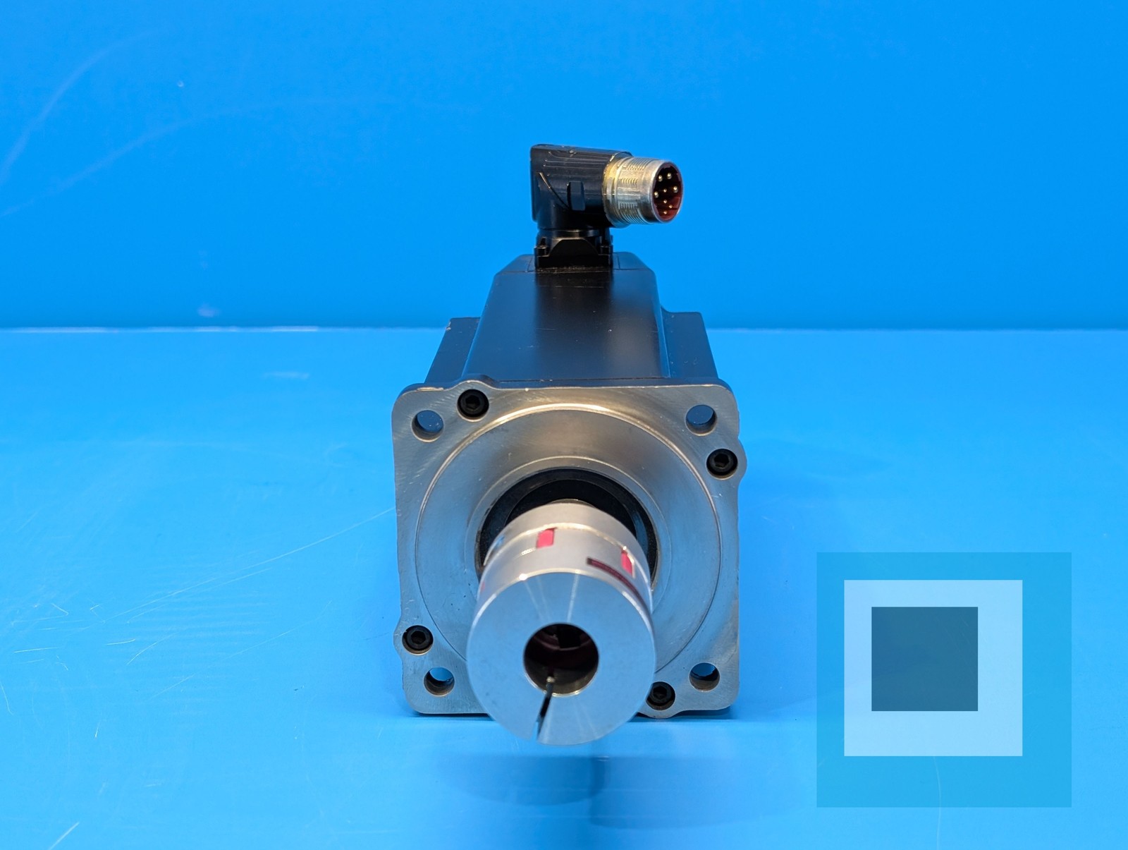 Allen-Bradley VPL-B1003F-QJ14AA Kinetix VP Low Inertia Servo Motor – USED