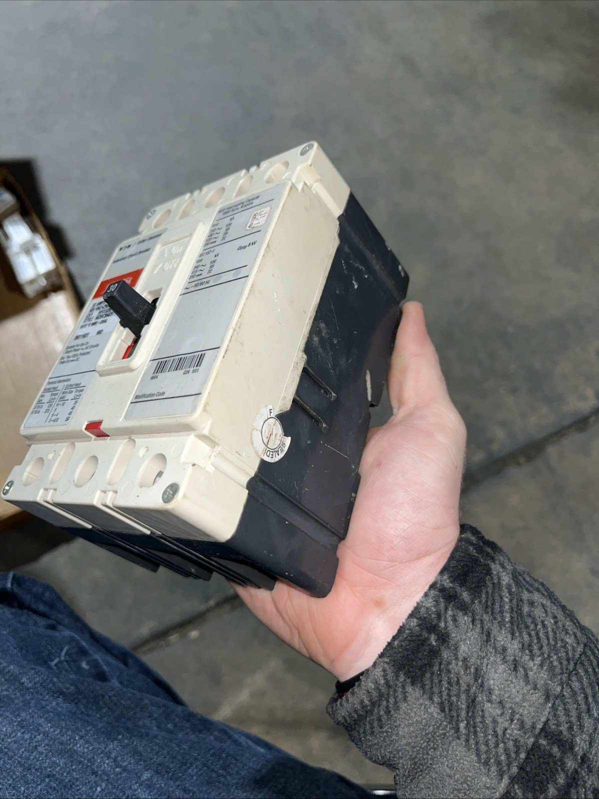 Eaton Cutler Hammer HFD3030 3 pole 30 amp 600vac 250v , New Pull Out