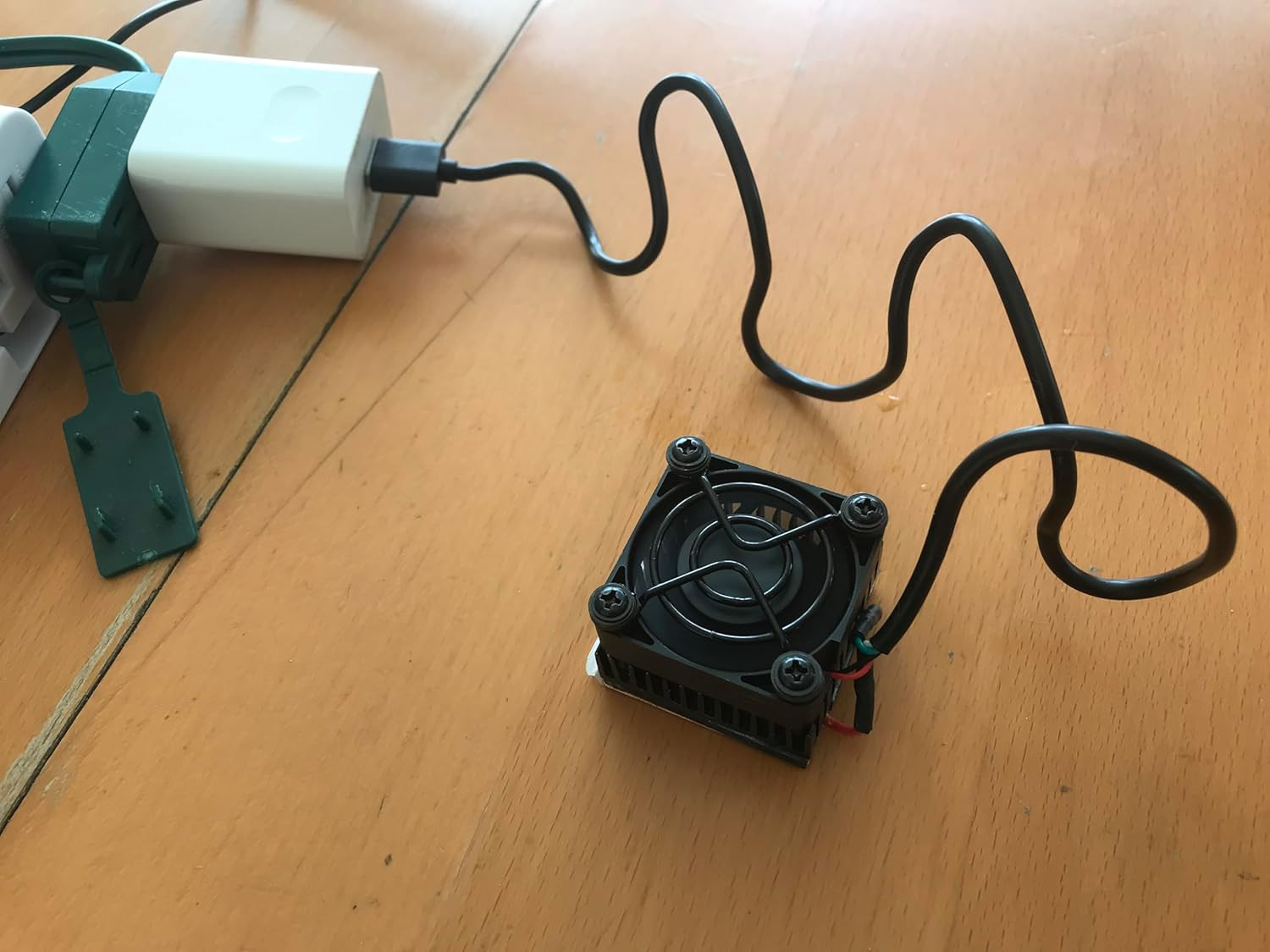 USB Peltier Cooler Kit with 40mm Fan and Heatsink (10W 5V 2A)