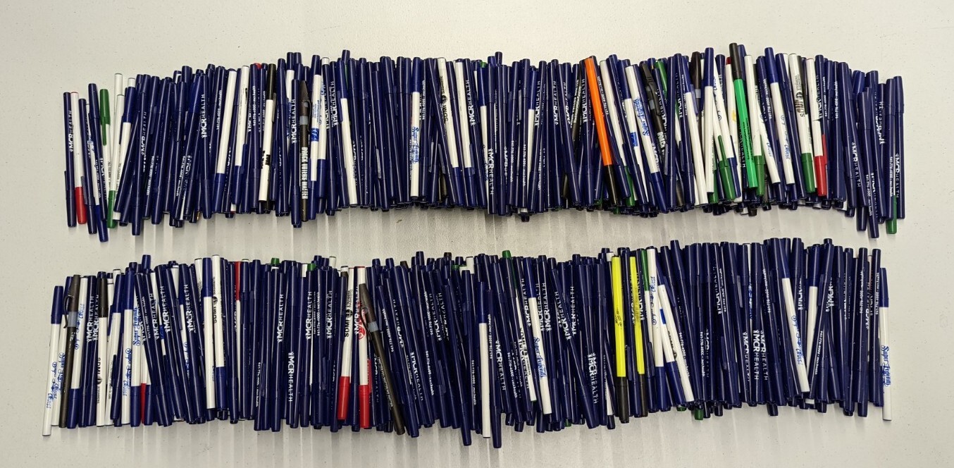 1000 Piece Wholesale Bulk Misprint Stick Pens Lot: Random Mixed Style/Ink Colors