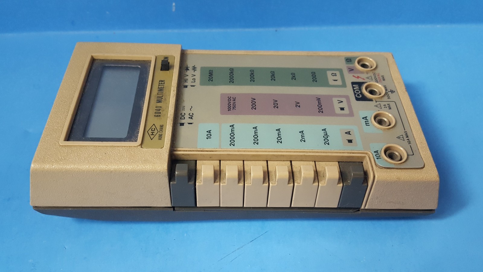 2PCS- For parts, 2xDigital Multimeter, Krista 30B-100, HUNG CHANG 6040, no Probe