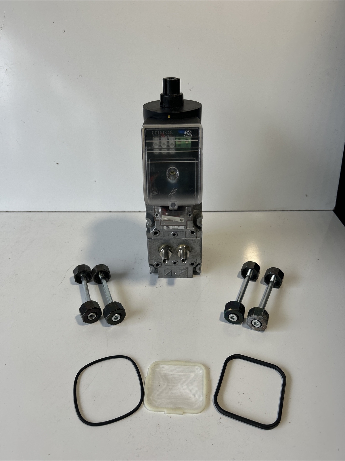 KROMSCHRODER – VAS2T-NQSL – GAS SOLENOID VALVE – Size 2 – 120 V – 1.5″ Out (NEW)