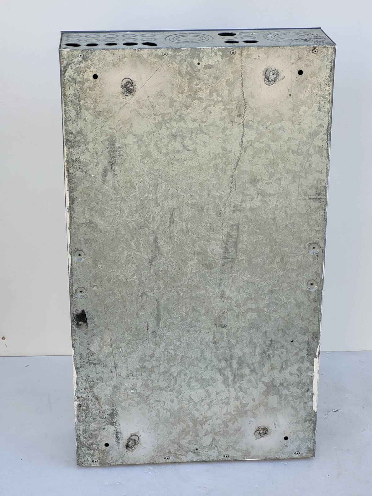 Square D NQOB 225A 120V 3P 4W 42Ct. Main Lug Panel w/ 20A Branch Breakers