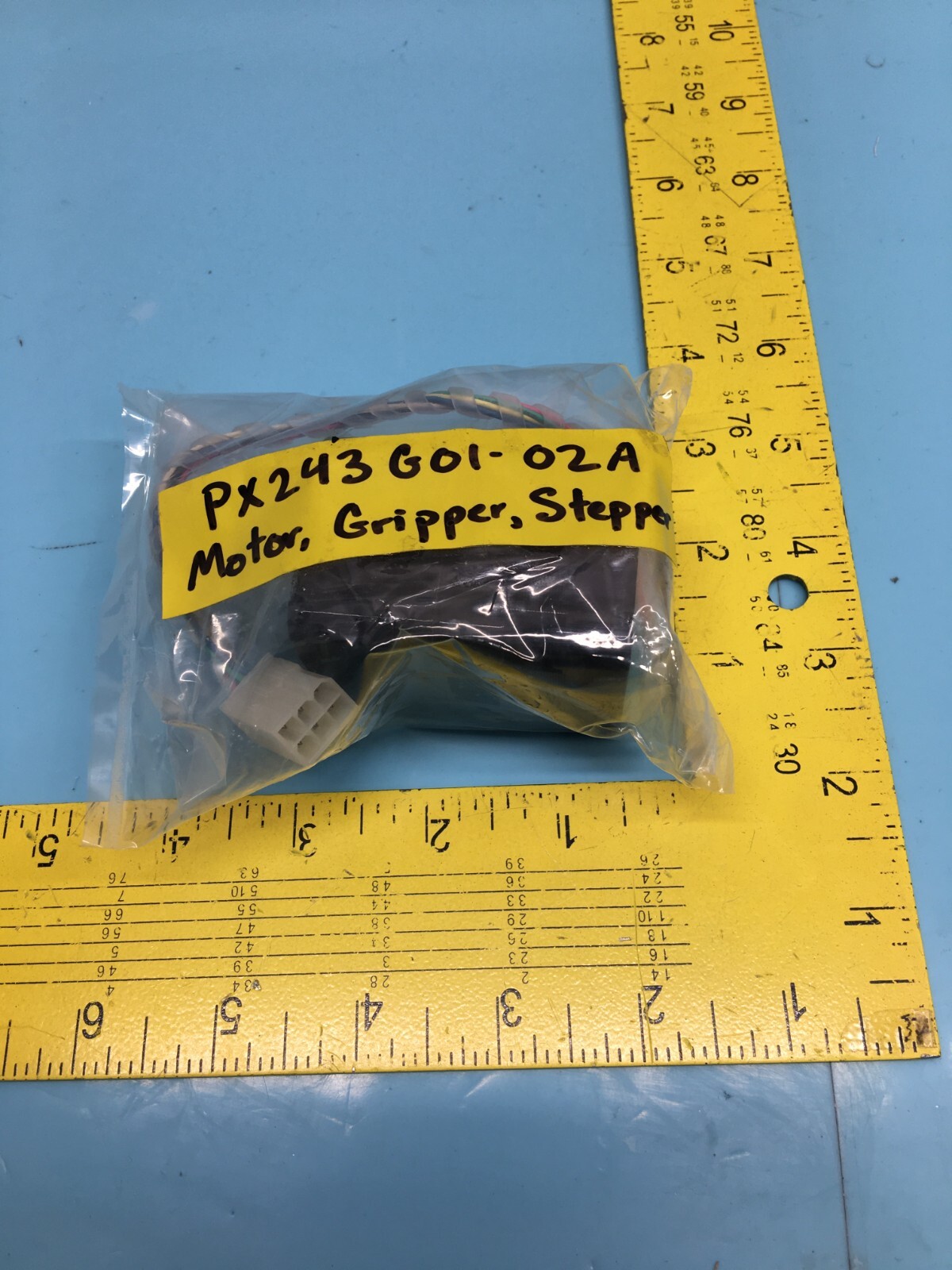 ORIENTAL MOTOR PX243G01-02A VEXTA 2-PHASE STEPPING MOTOR 9.6VDC 0.25A, 158084