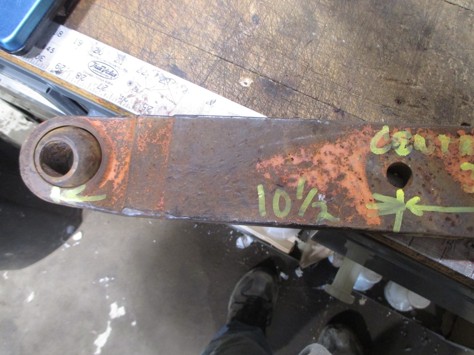 INTERNATIONAL 574, #529872R1, 3 POINT LIFT ARM USED ORIGINAL GOOD CONDITION