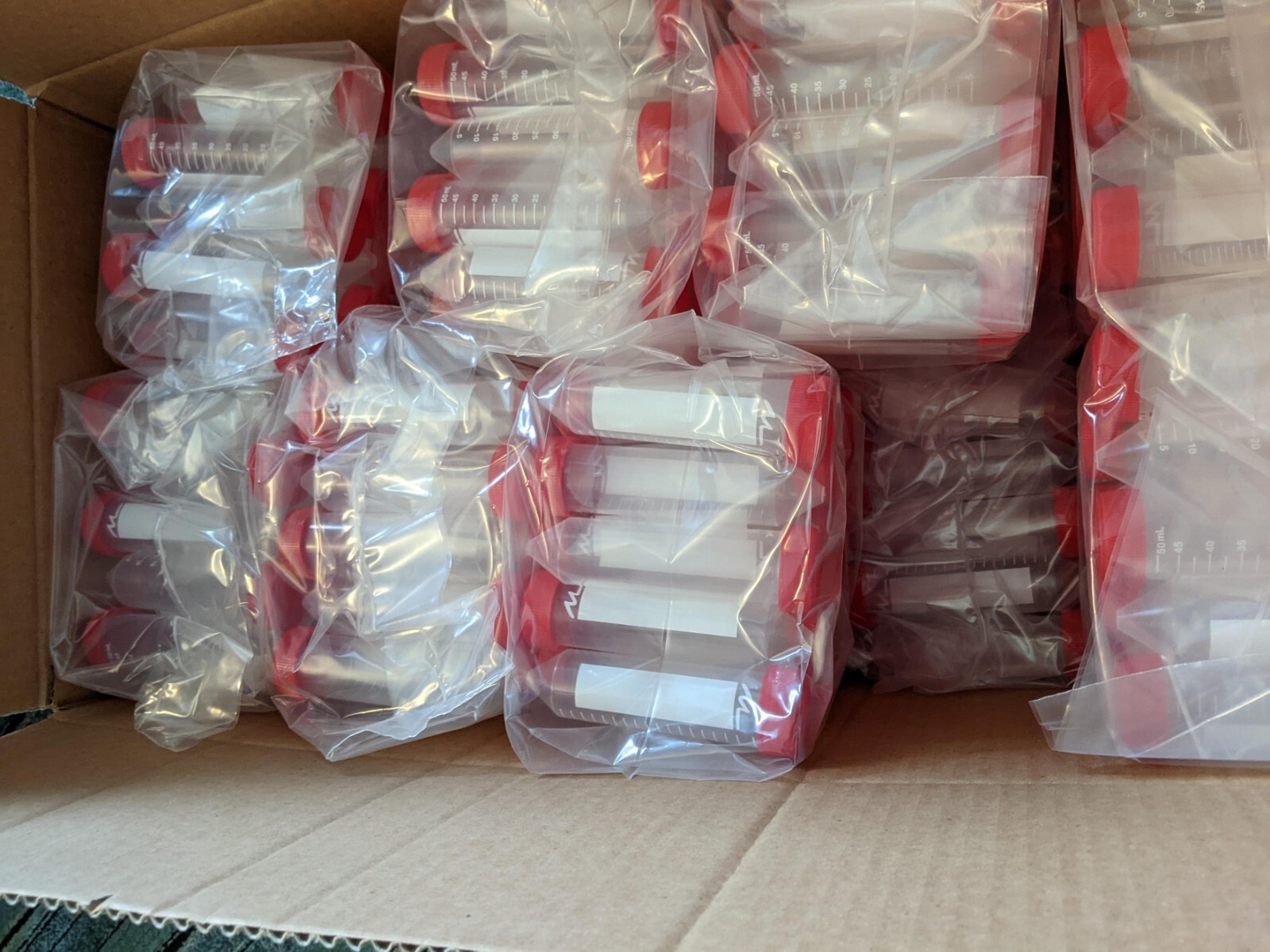Conial centrifuge tubes- 50mL , Sterile, 25 tubes per pack 500 per case