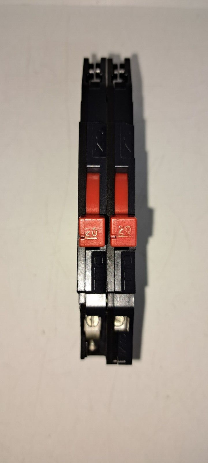 ZINSCO SYLVANIA CHALLENGER 20 Amp 2 Pole RC-38 AL TANDEM BREAKER RC38-20 FLAW