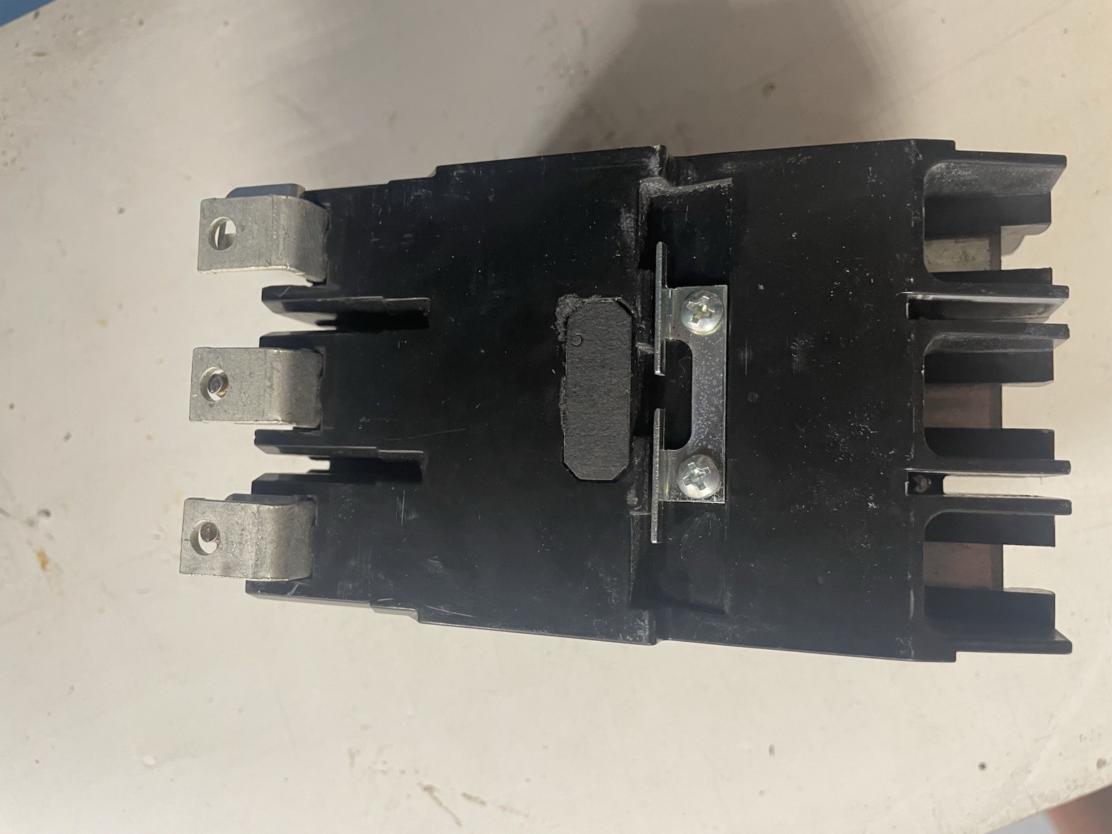 GE TEY330 3 Pole 480V Circuit Breaker (2 in a box )
