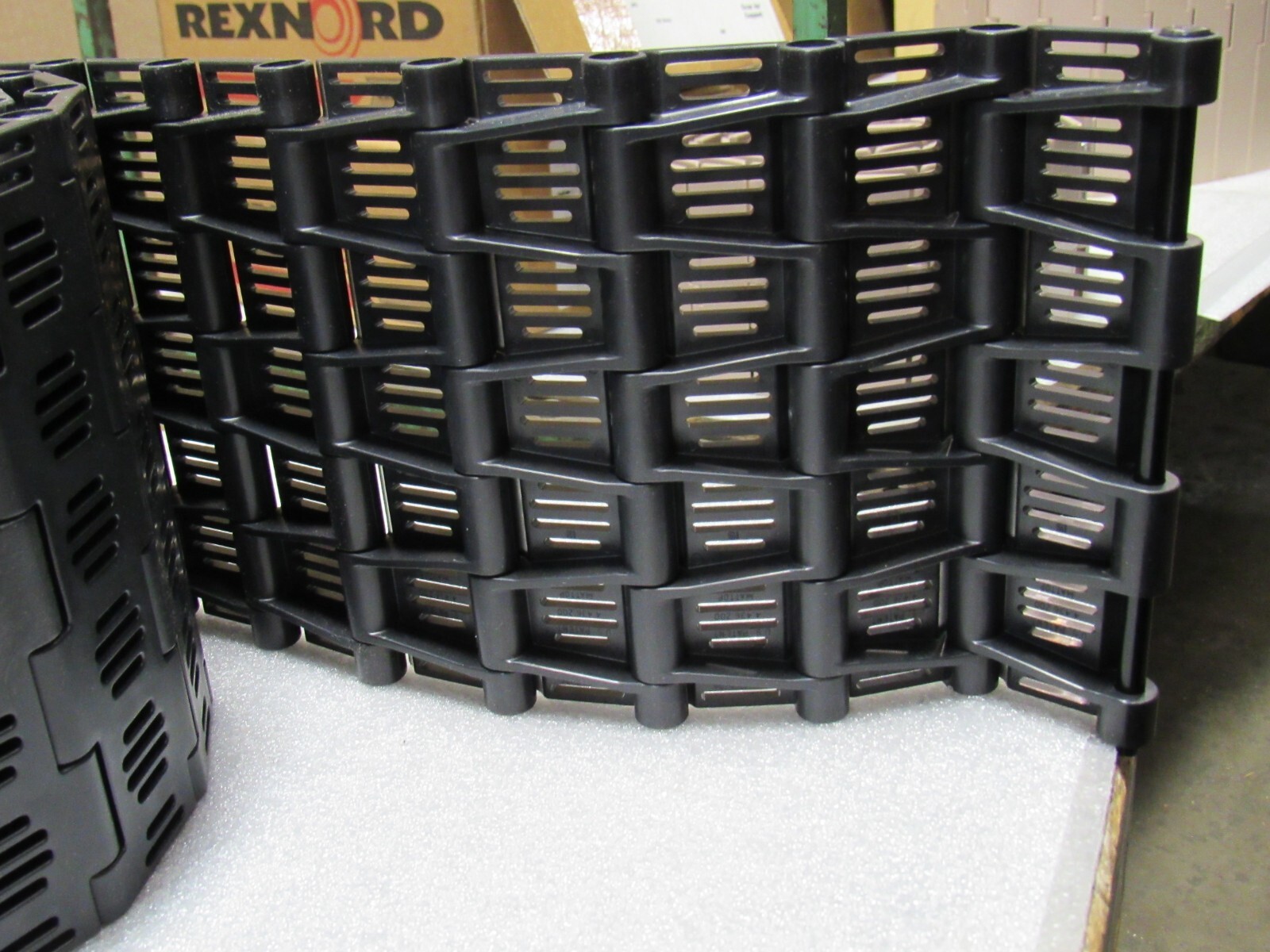 NEW REXNORD MAT TOP CHAIN BWR4706-6.00IN 91070104 6″W 10FT