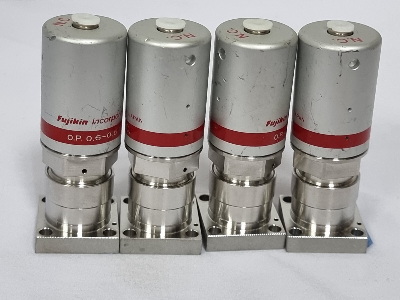 4 Fujikin O.P. 0.5~0.6 MPa, C No.565601 Type NC, Lam. 766-19782-003 Rev B,_96698