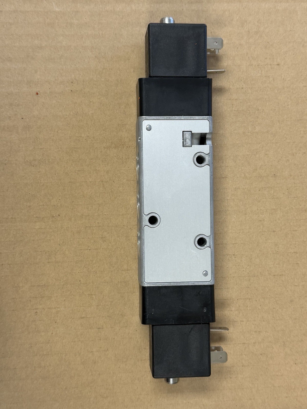 V61R511A-A313JB Norgren Solenoid Valve 1/4″npt 24VDC Coil (NO CONNECTORS)