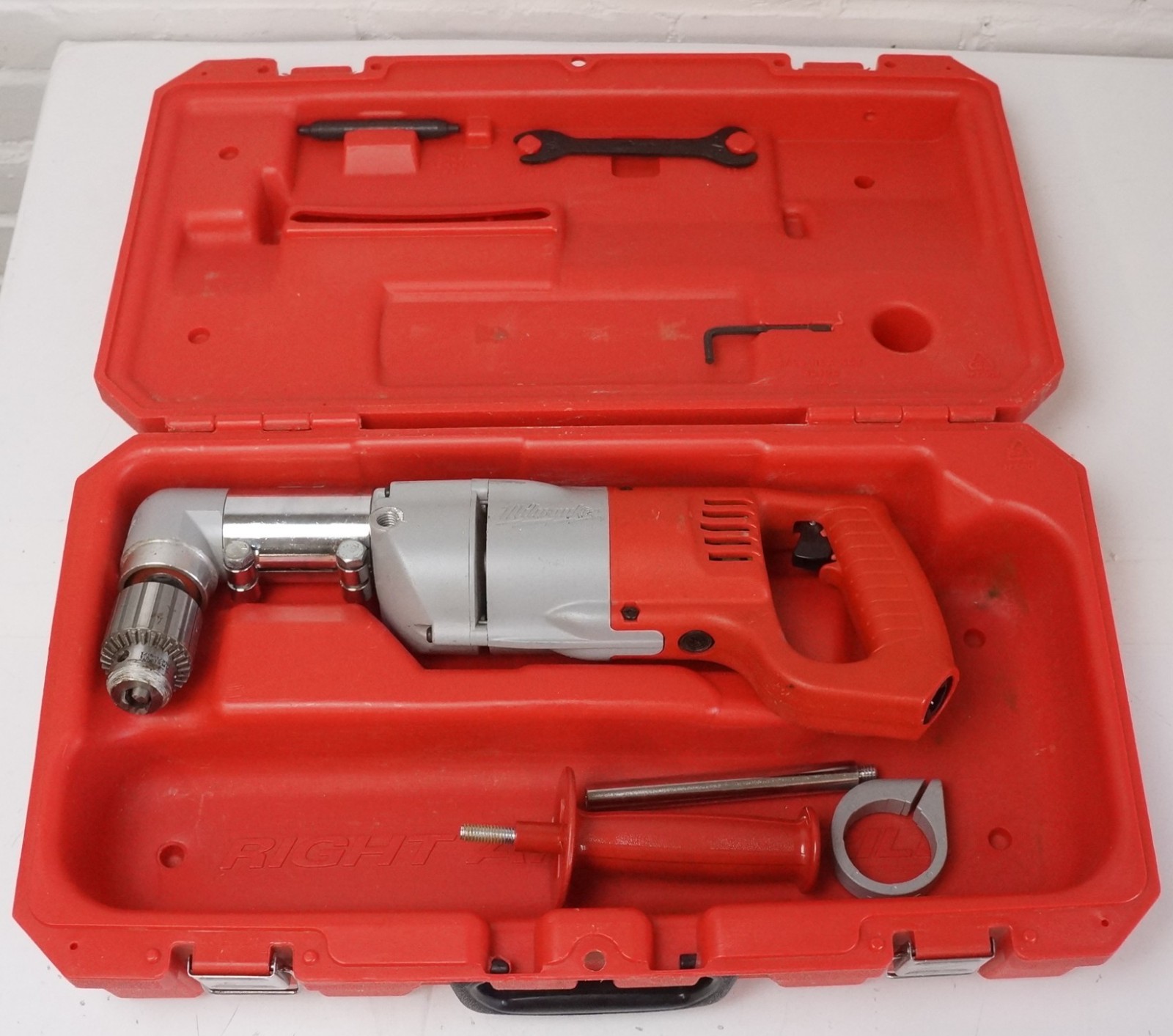 Milwaukee 1107-1 1/2″ Right Angle Drill 2-Speed w/ Case & Accessories Untested