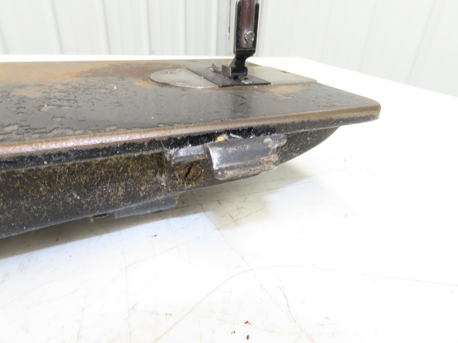 Singer 107W1 Industrial Sewing Machine Head Zig Zag & Straight Vintage