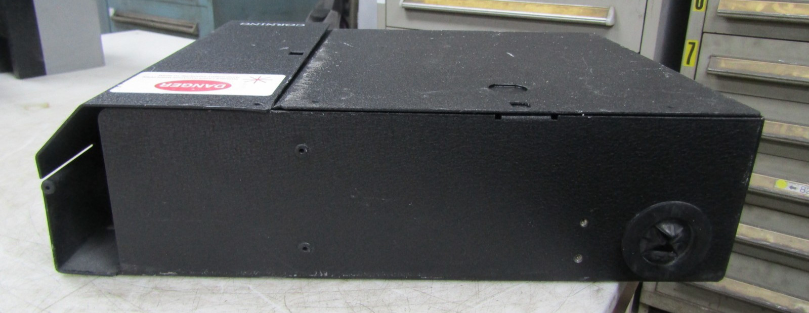 💥CORNING 2 PANEL WALL MOUNT ENCLOSURE HOLDS CCH FIBER PANELS WCH-02P