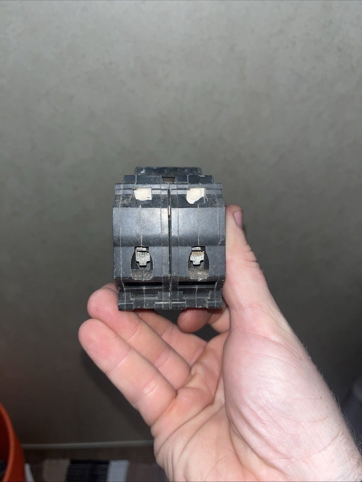 GE THQB2130 30 Amp 120/240 VAC 2 Pole Type THQB Bolt-On Circuit Breaker (A)