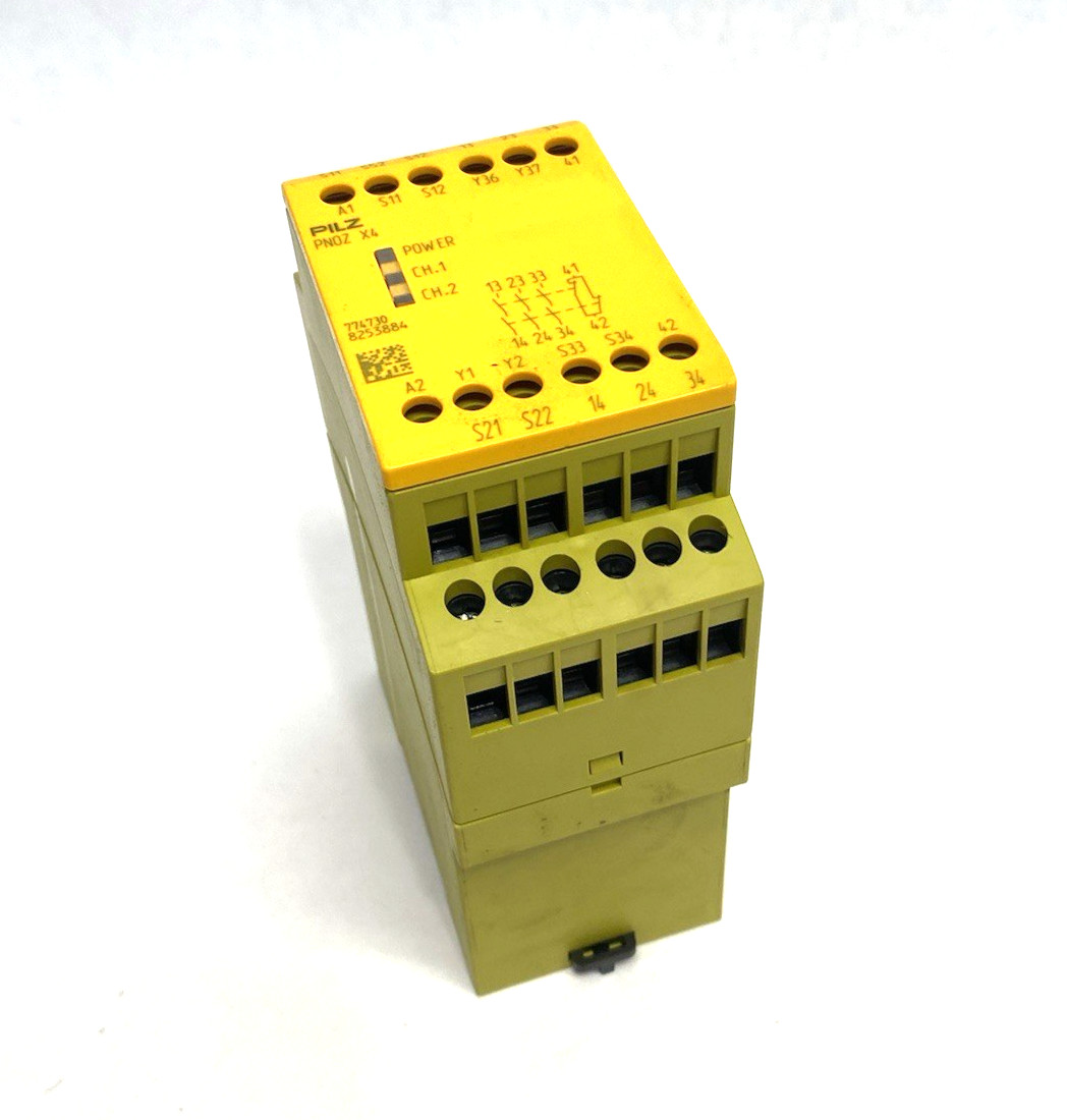 Pilz 774730 Standalone Safety Relay 1 or 2 Channel, PNOZ X4 24VDC 3n/o 1n/c