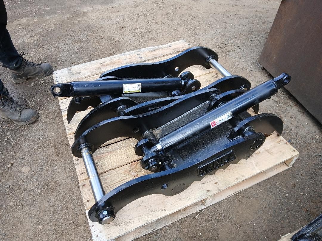 kubota kx057 and u55 hydraulic thumb kit