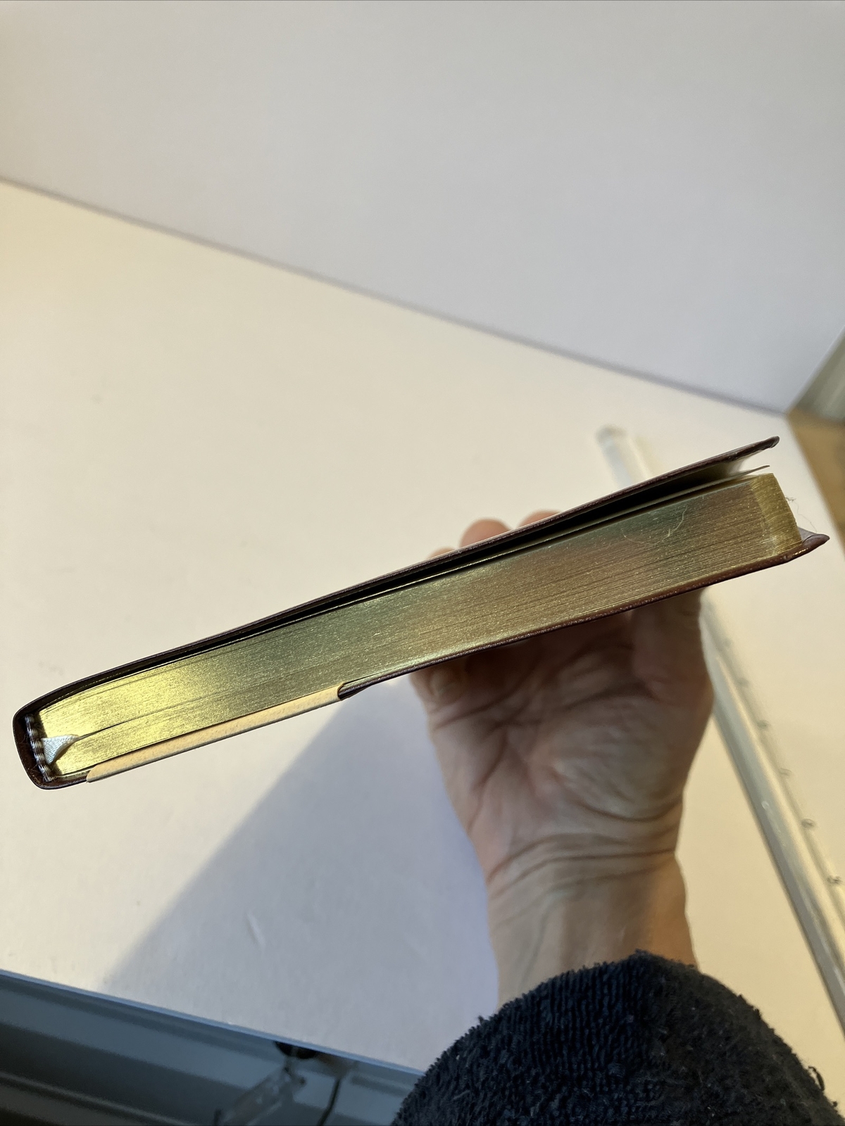 Gallery Leather Co. Inc. Desk Journal (Ruled) – 8″ x 5.5″ Printed in Korea