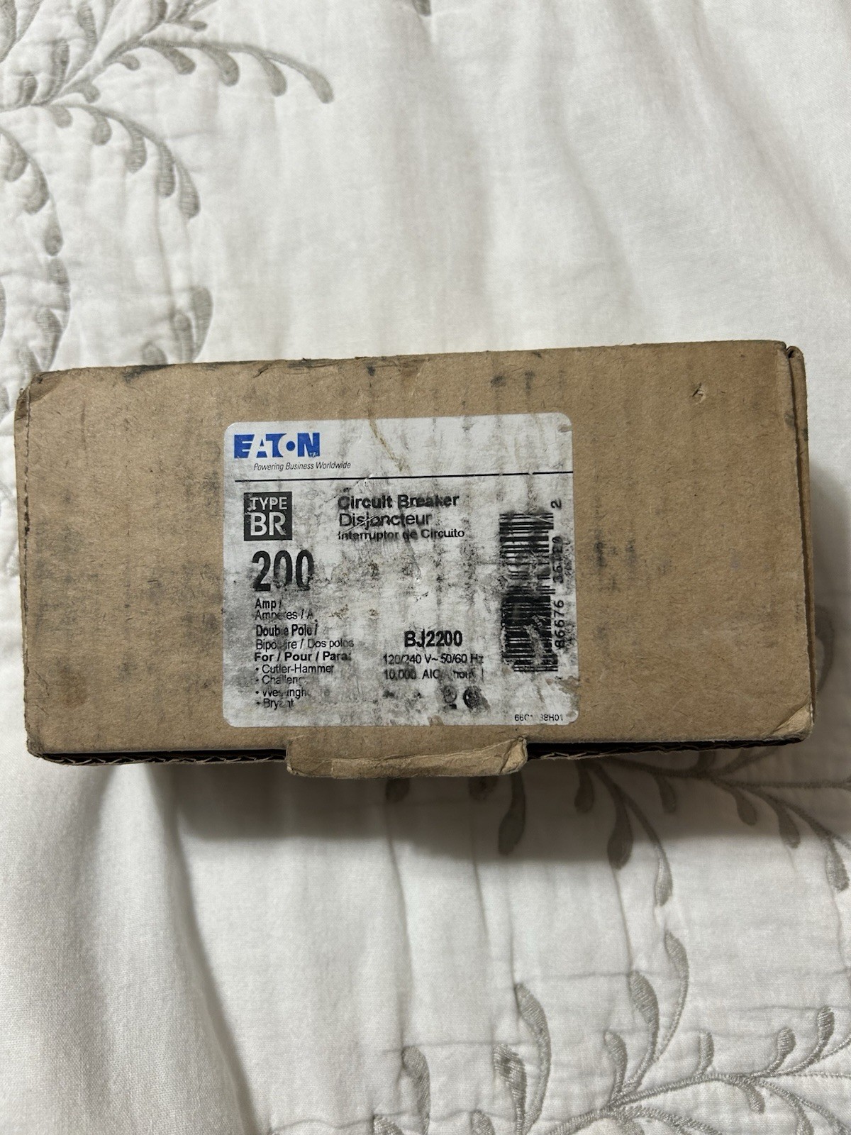 Eaton BJ2200 200A 2-Pole 120/240V plug on Type BR Circuit Breaker