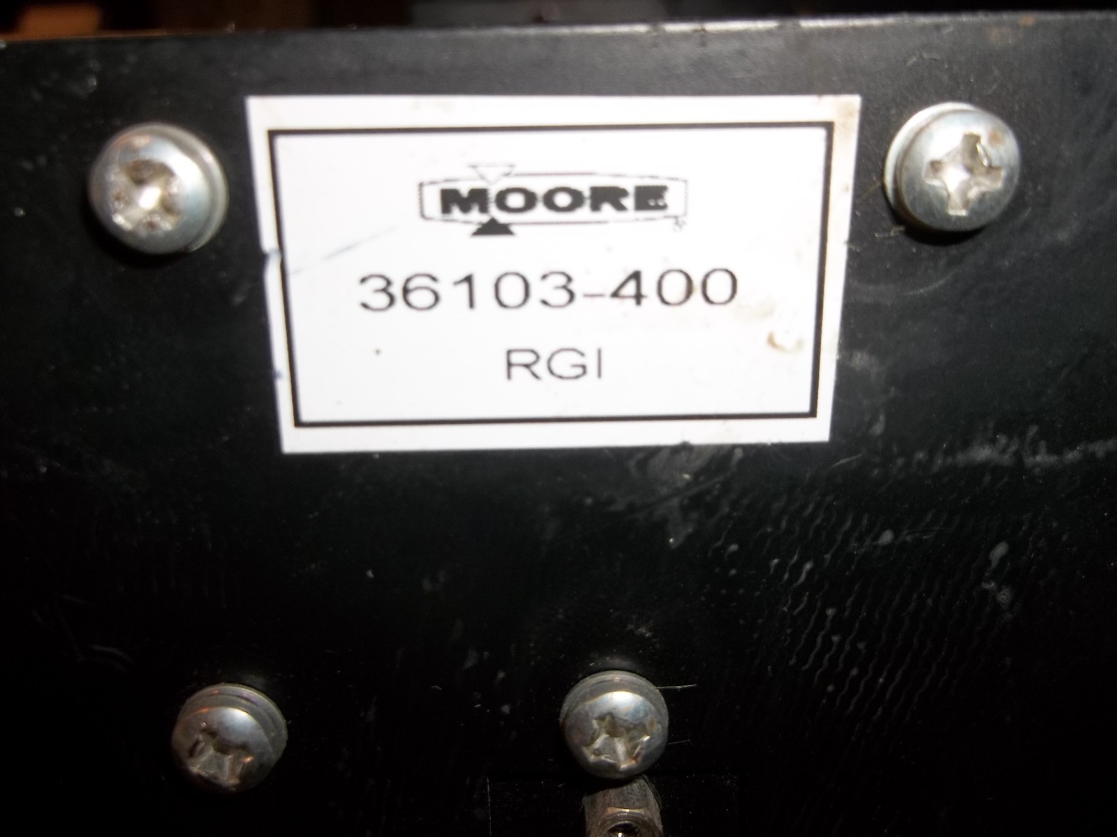 MOORE 6 SLOT RACK 36103-400 RGI POWER SUPPLY 36103-516 GIO BOARDS (MM5)