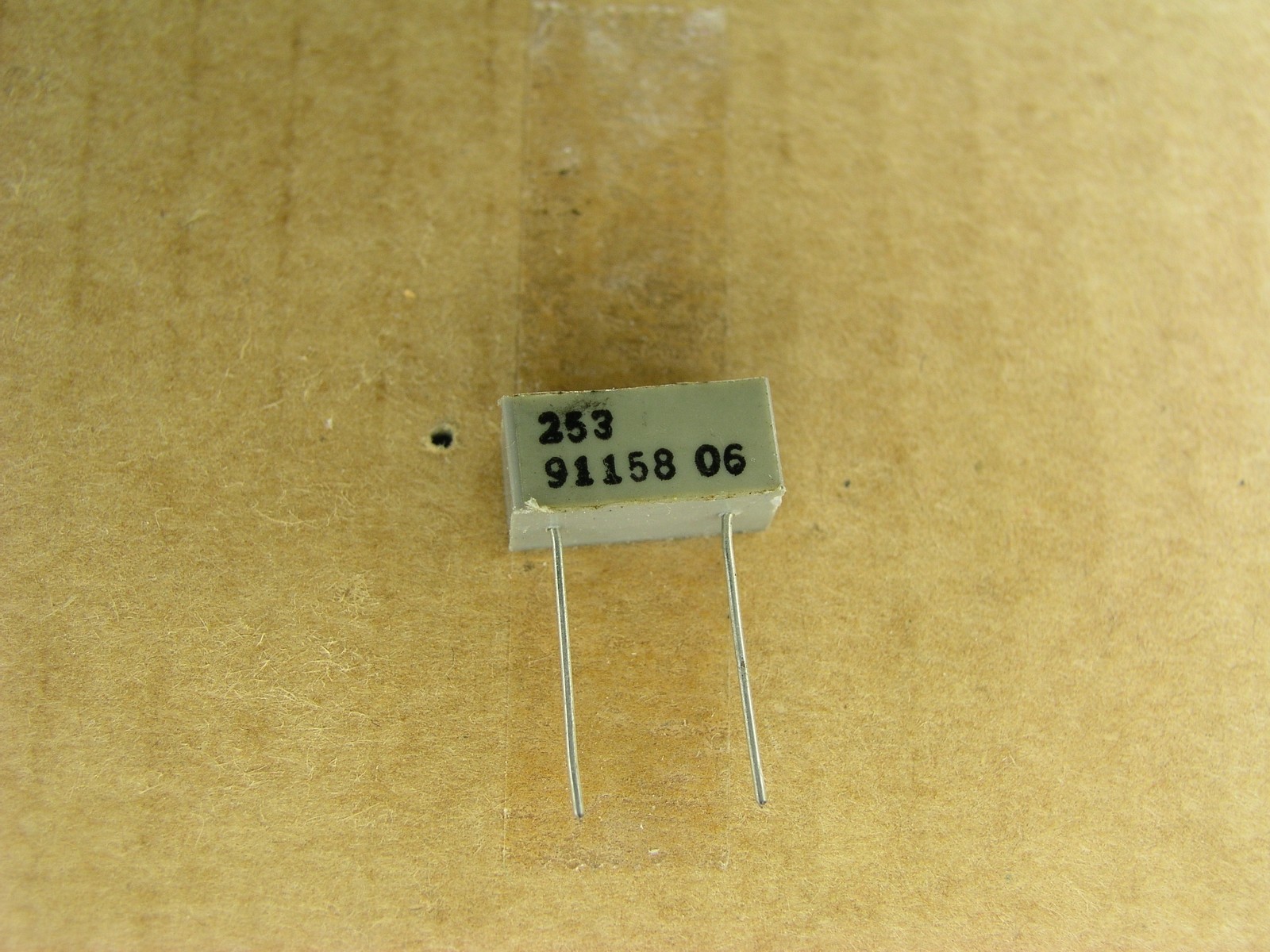 S00774-277 (5 Piece Lot) 158 pf 100 volt 100V 1% polystyrene film capacitor