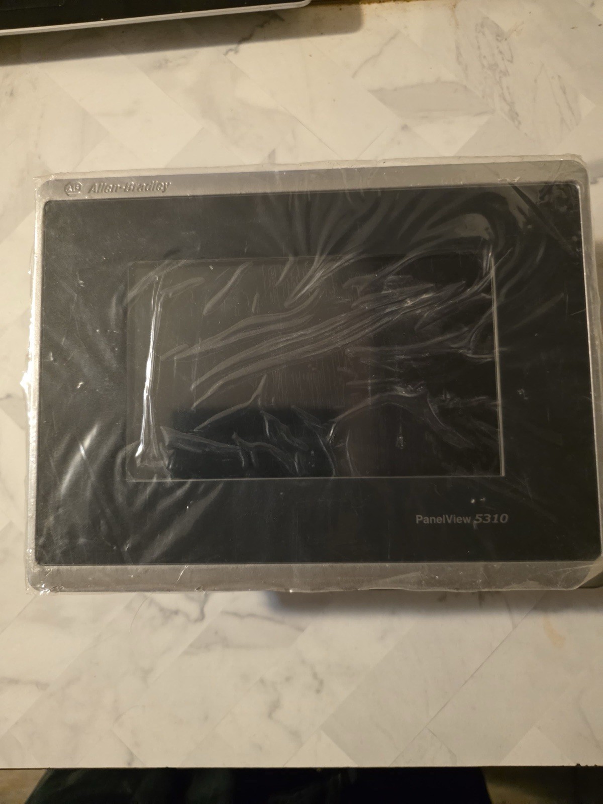 Allen-Bradley PanelView 5310 2713P-T7WD1 HMI Touchscreen New Open Box 7”