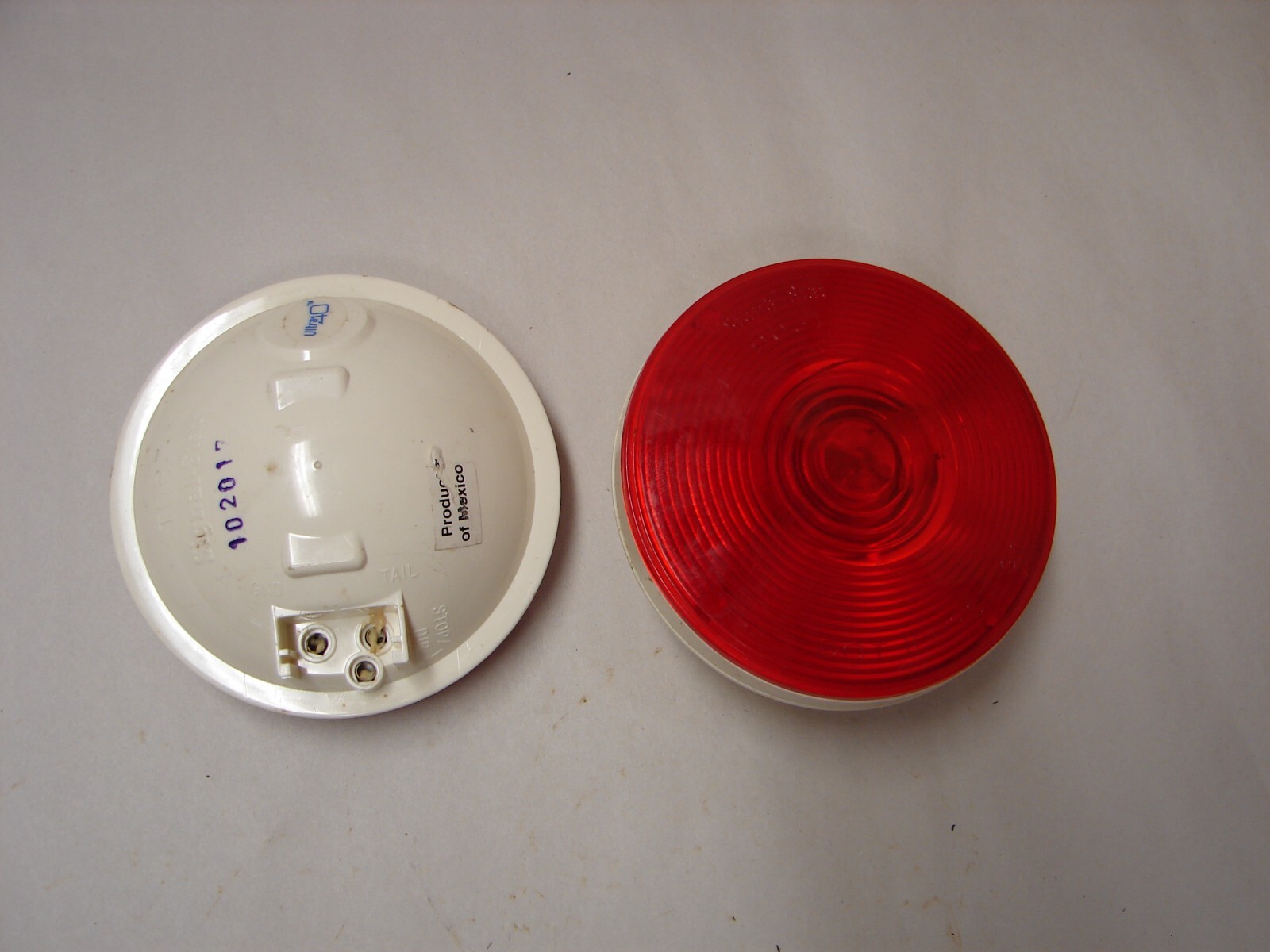 TWO Signal-Stat 9031 RED Lamps 4-1/2″ 12vdc – NEW OLD STOCK