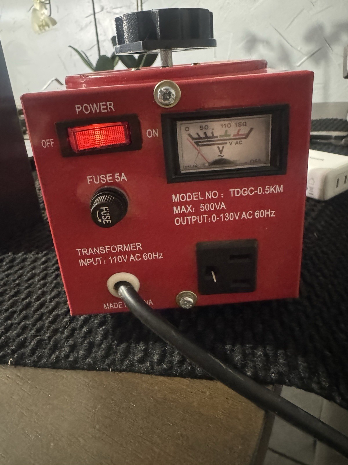 TDGC-0.5KM 500VA Autotransformer Variable Voltage Regulator 0-130V AC 110V 60Hz