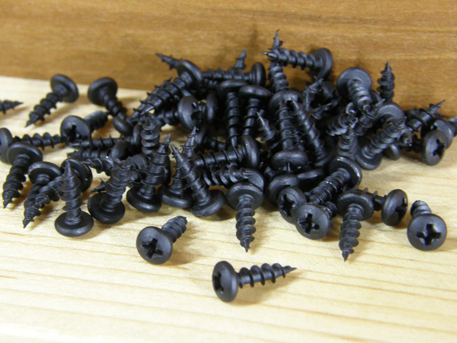 Black Pan Head Screws #6×1/2″, #6×5/8″ QTY 250 pack, #8×3/4″ QTY 200 pack