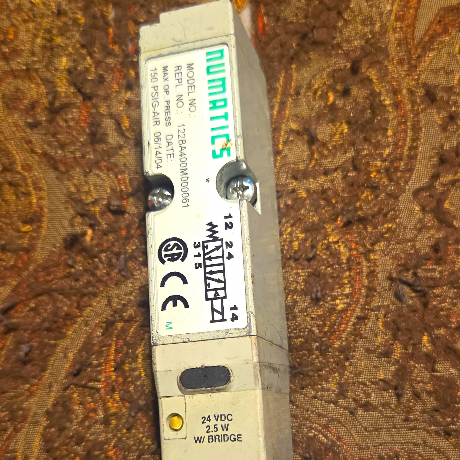Numatics 122BA400M000061 Solenoid Air Valve, 1/4 in NPT, 24 VDC, 150 psi