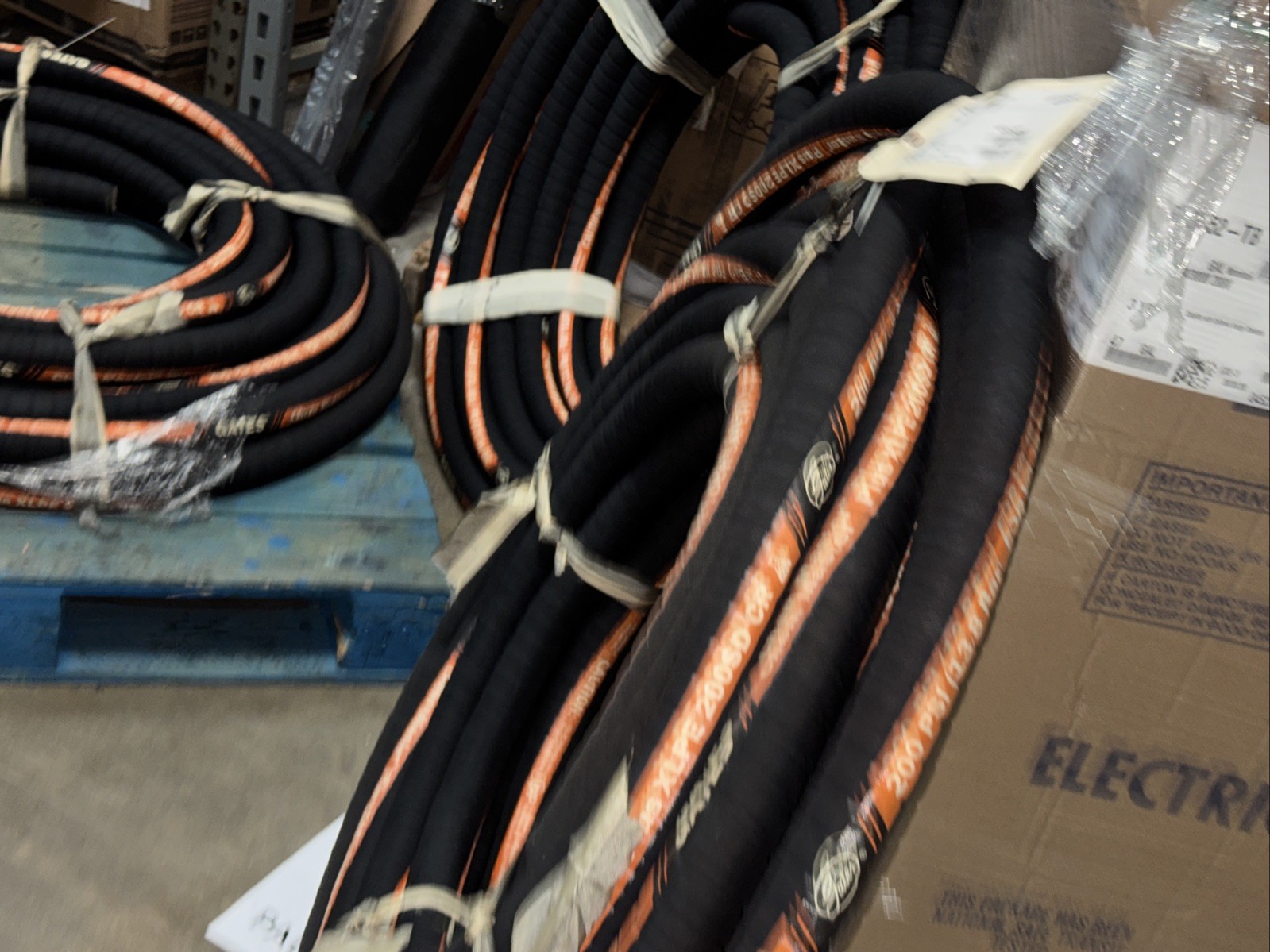 Gates Chem master Plus Hose 1 1/2” 38.1mm 4695-0609 100 Foot 30.48 Meter