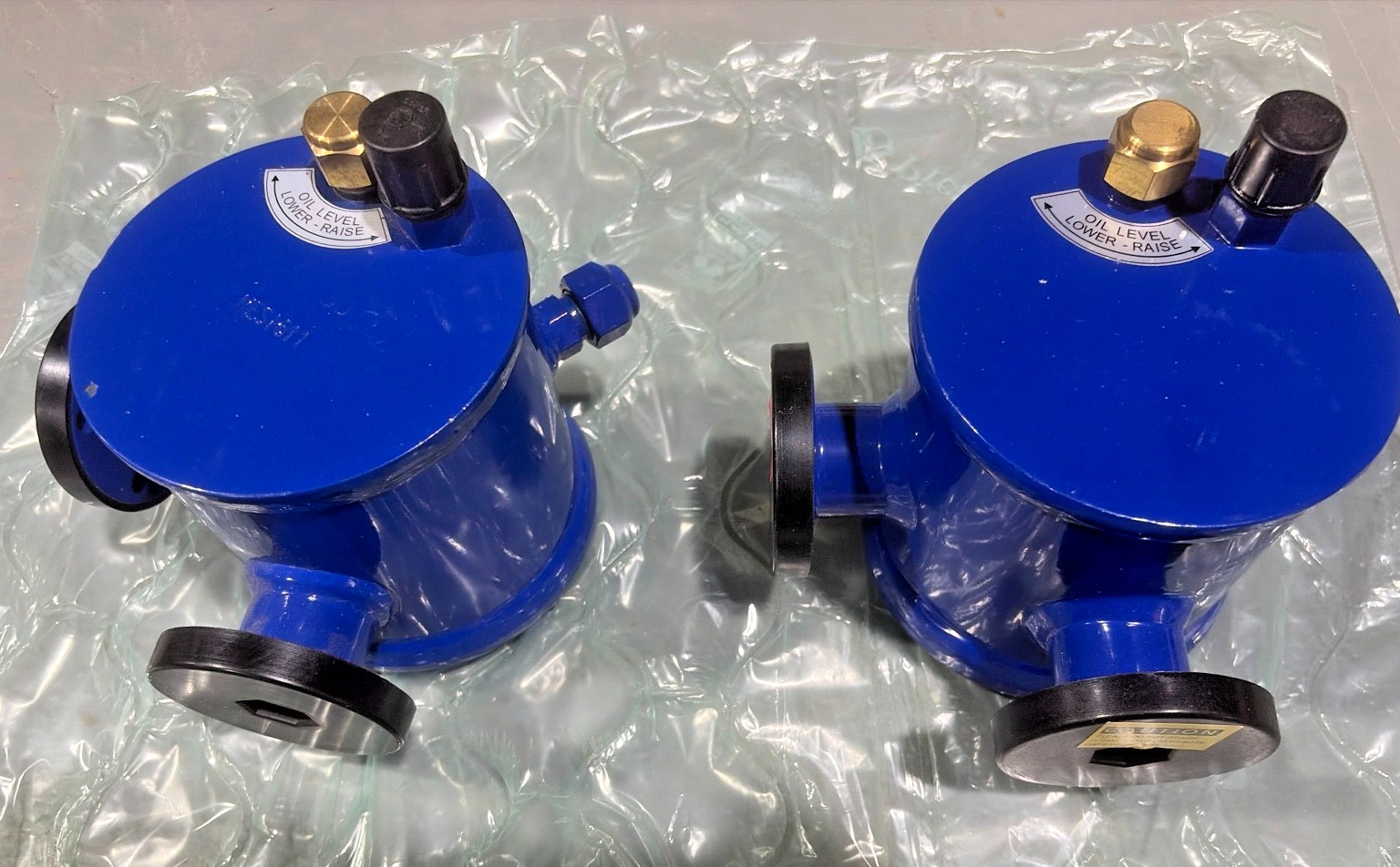 Henry S-9130 Oil Level Regulator 3/8″ SAE Flare 450 PSI Refrigeration OEM