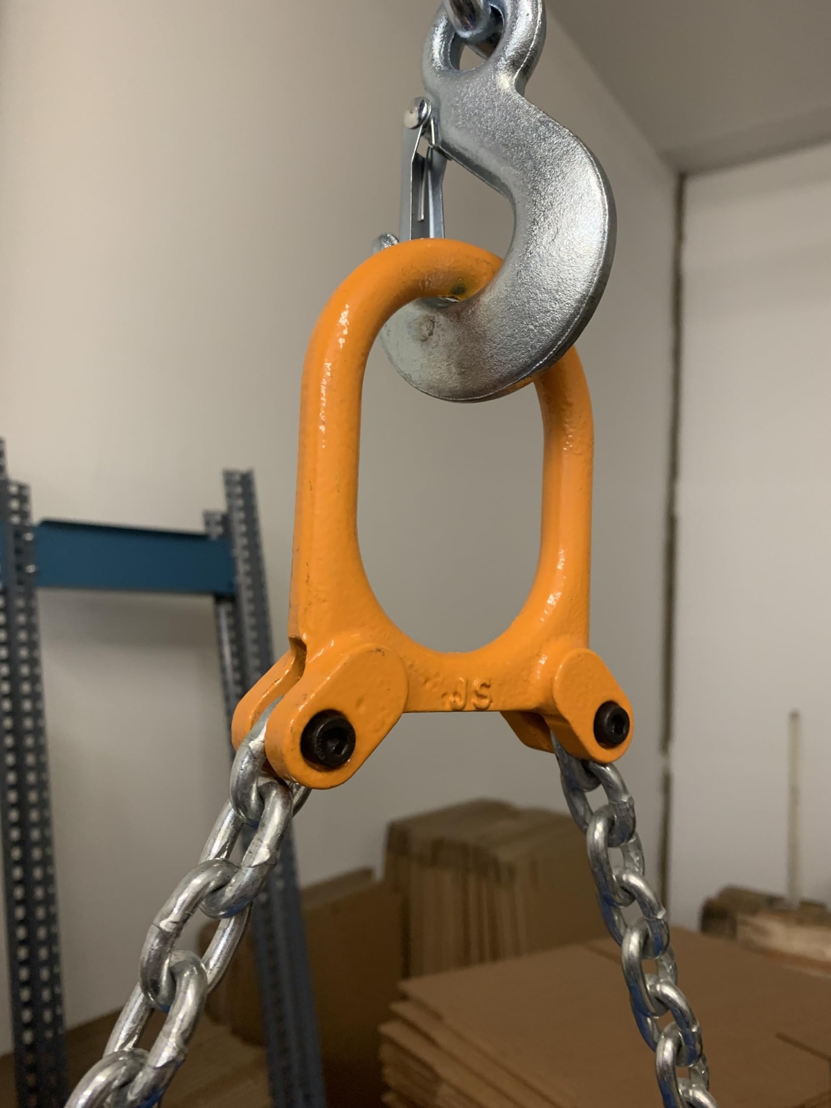 55 Gallon Drum Lifting Chain Hoist with 1 Ton Capacity – Webbing Sling Includ…