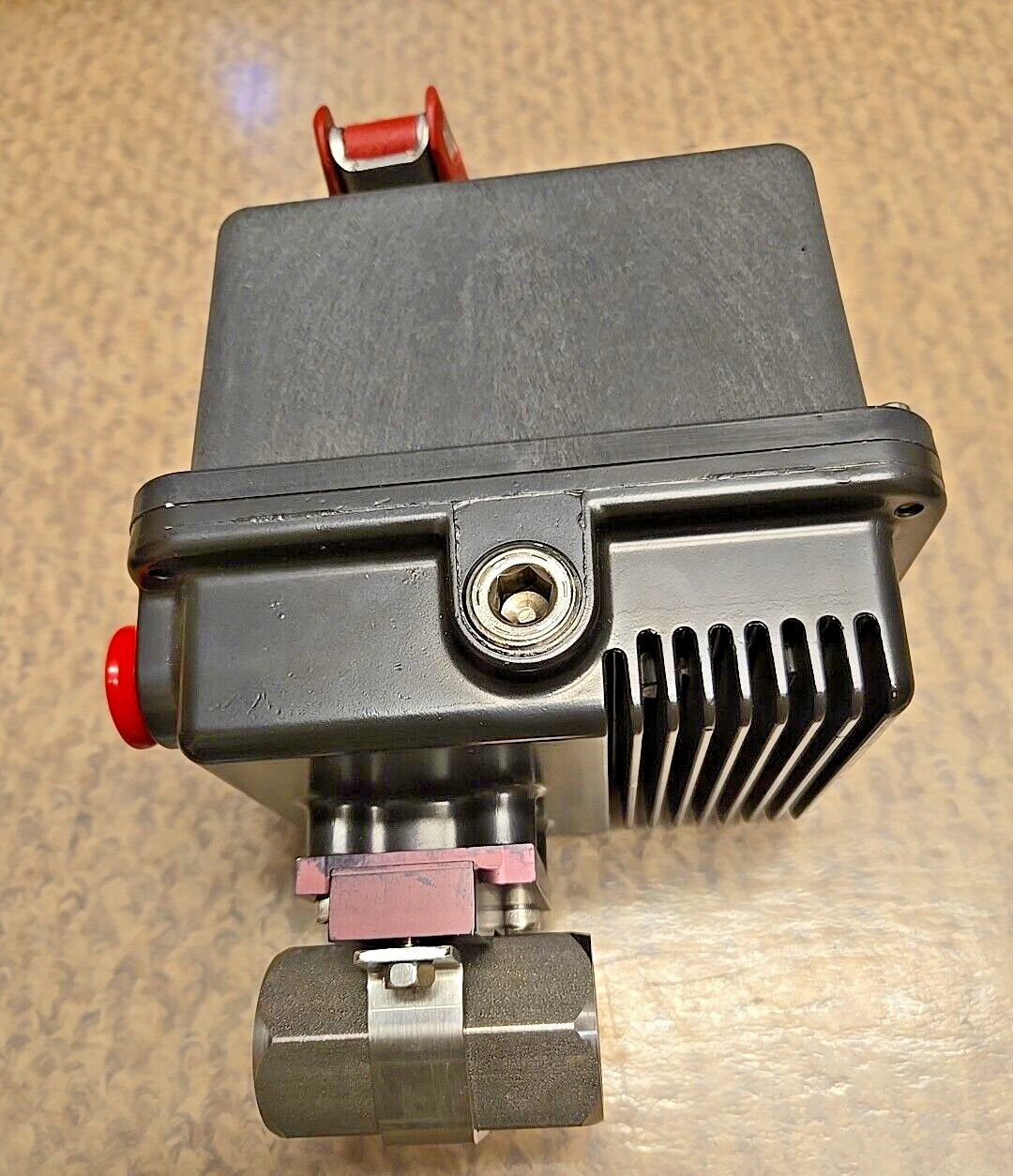 Gemini Valve 615 Actuator 120VAC with 1″ SS Ball Valve 1 76-4-RT-6 NEW 300in.lbs