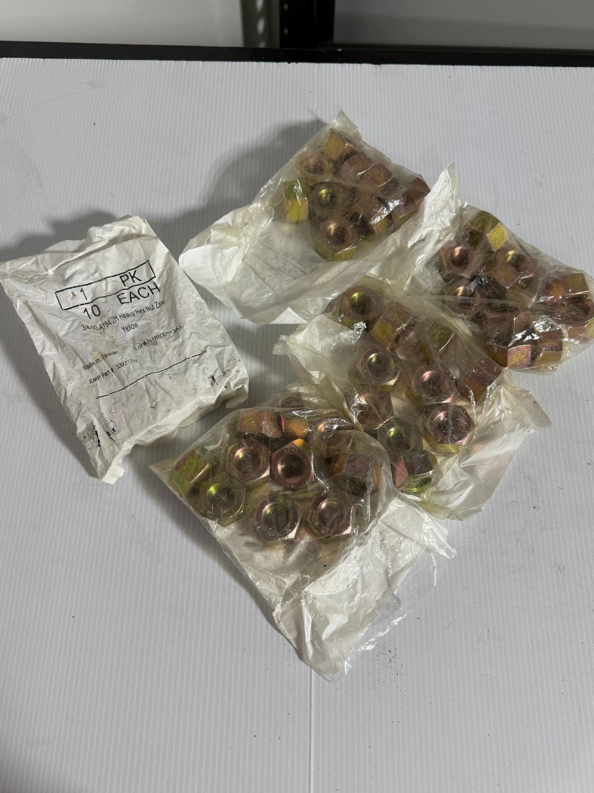Lot of 50 3/4-10 A194 2H Heavy Hex Nuts Yellow Zinc EMP 309217M New