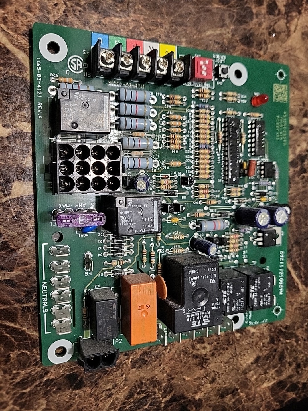 Goodman 1165 410 PCBBF 132 Furnace Control Circuit Board 1165 83 4121 Rev A