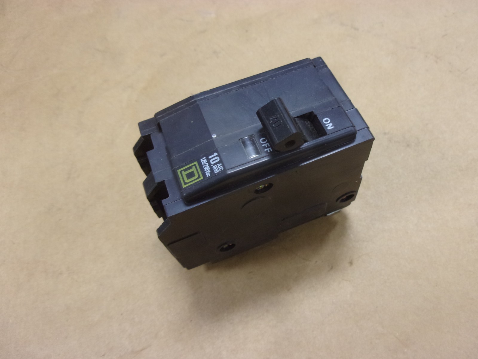 Square D QO210 120 240 V AC 2 Pole 10 Amp Plug In Circuit Breaker NE-7482 HACR