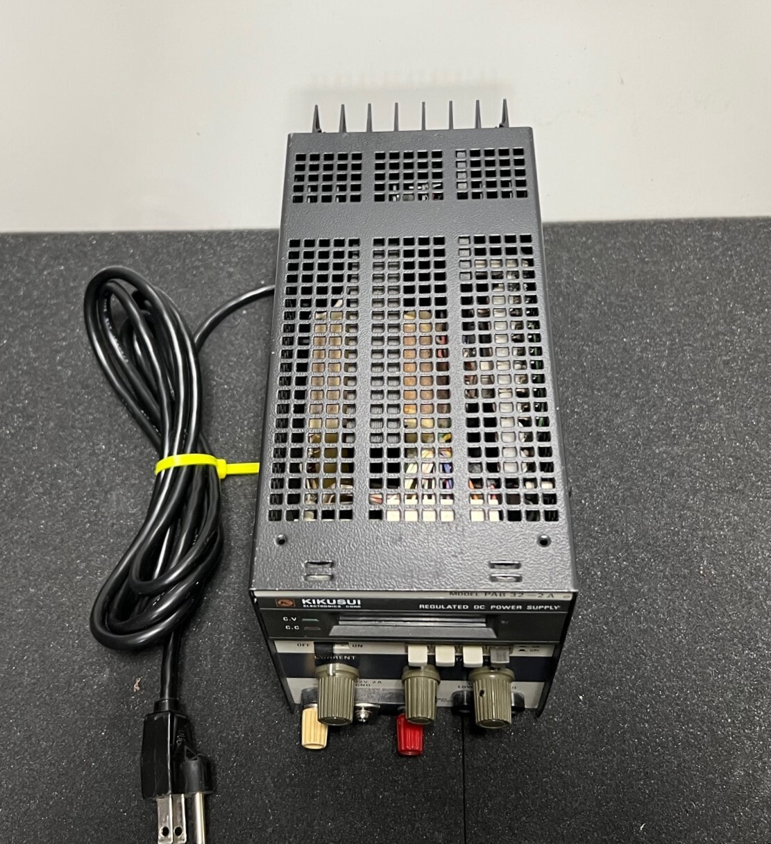 Kikusui PAB32-2A PAB Series Compact Regulated DC Power Supply, 0-32V 0-2A