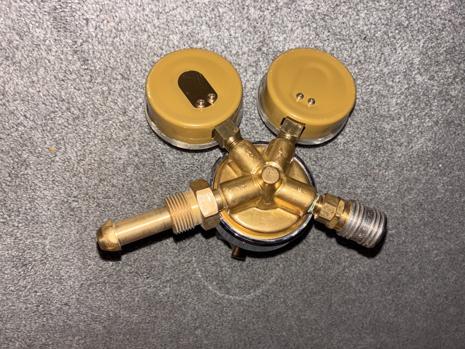 Harris Model 25GX-145-540 2.5″ Single Stage Oxygen Regulator (3000510)