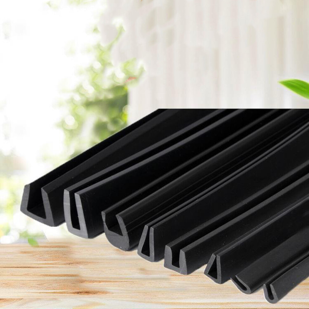 Rubber Sealing Strip with Flat Corner Grooves and U-Shap Impact Insulation Black