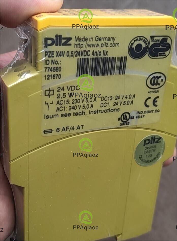 1Pcs New PILZ 774580 PZE X4V 0.5/24VDC 4n/o fix Free shipping