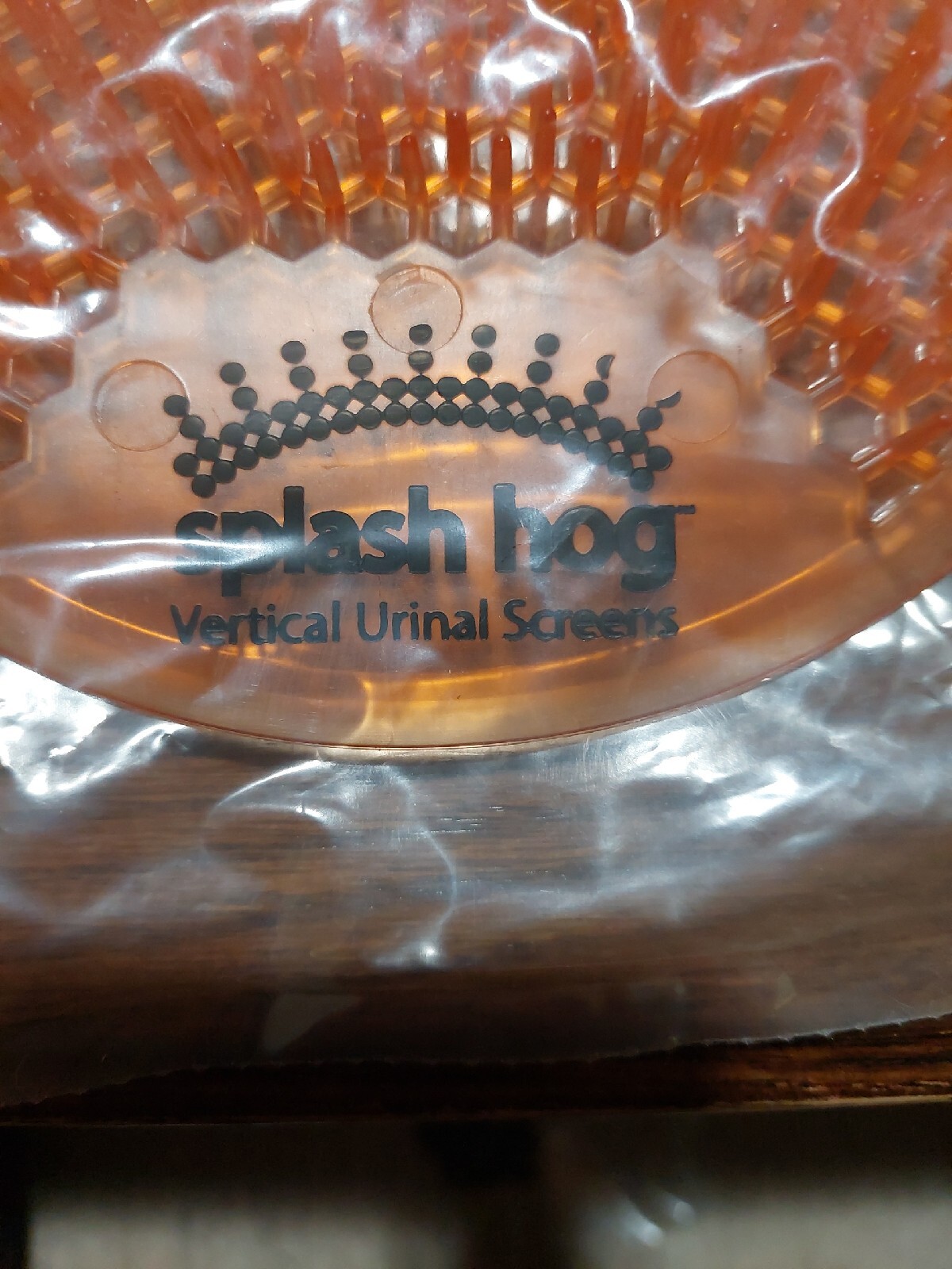 Splash Hog Vertical Urinal Screen – Mango 18in Long