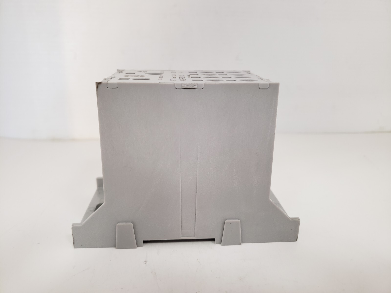 ALLEN BRADLEY 1492-PDE1183 POER DISTRIBUTION BLOCK 335A 600V SER A