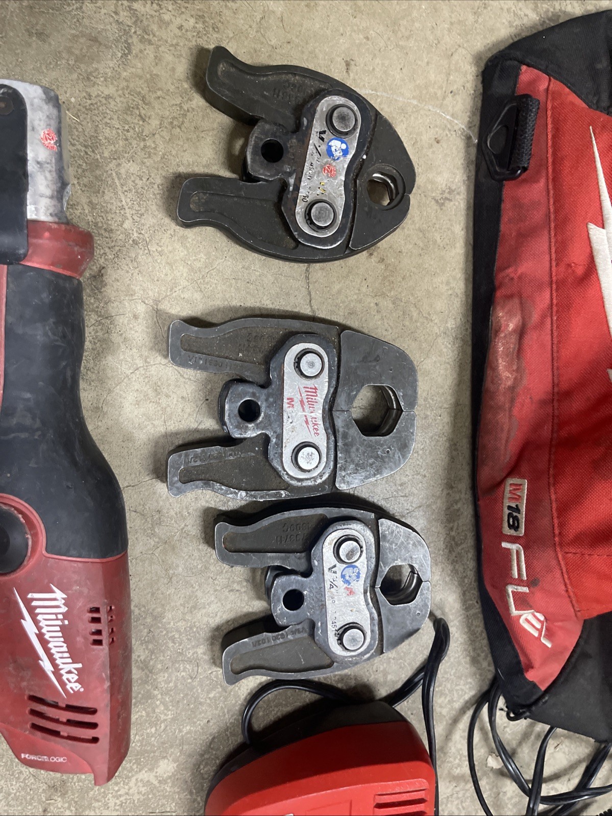 MILWAUKEE 2473 M12 FORCE LOGIC PROPRESS TOOL