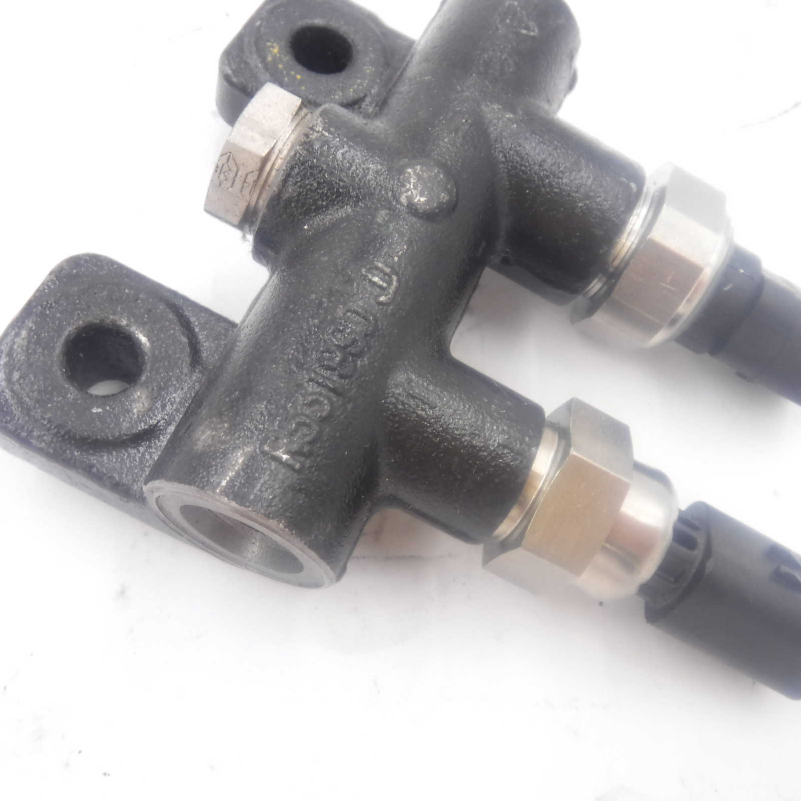Genuine OEM John Deere R531990 Manifold For 160G 410K 550K