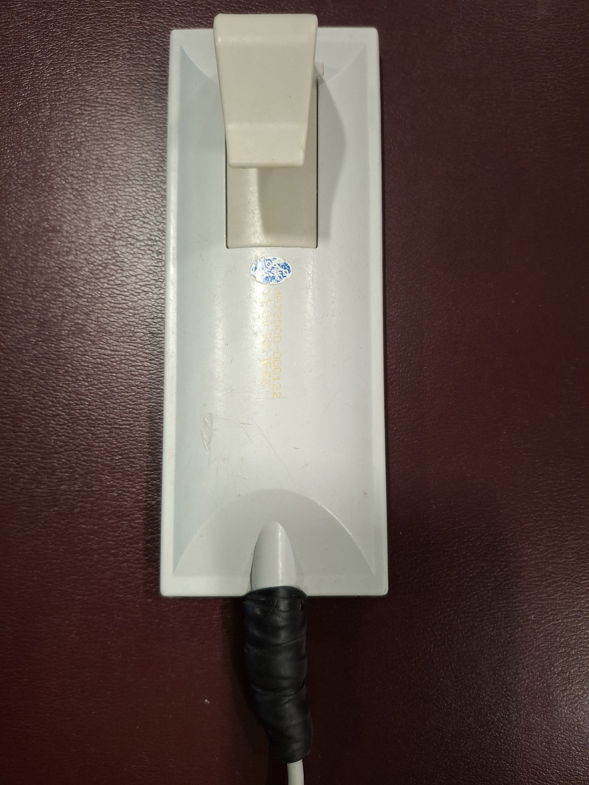 Dynatronics Dynatron HLT3 Electric Hi Lo Treatment Table